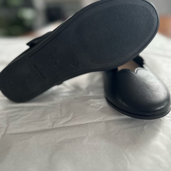 The Children’s Place Black Mary Jane shoe Size 3 - Picture 2 of 3